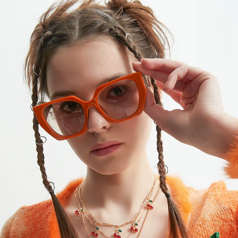 Celina Bold
